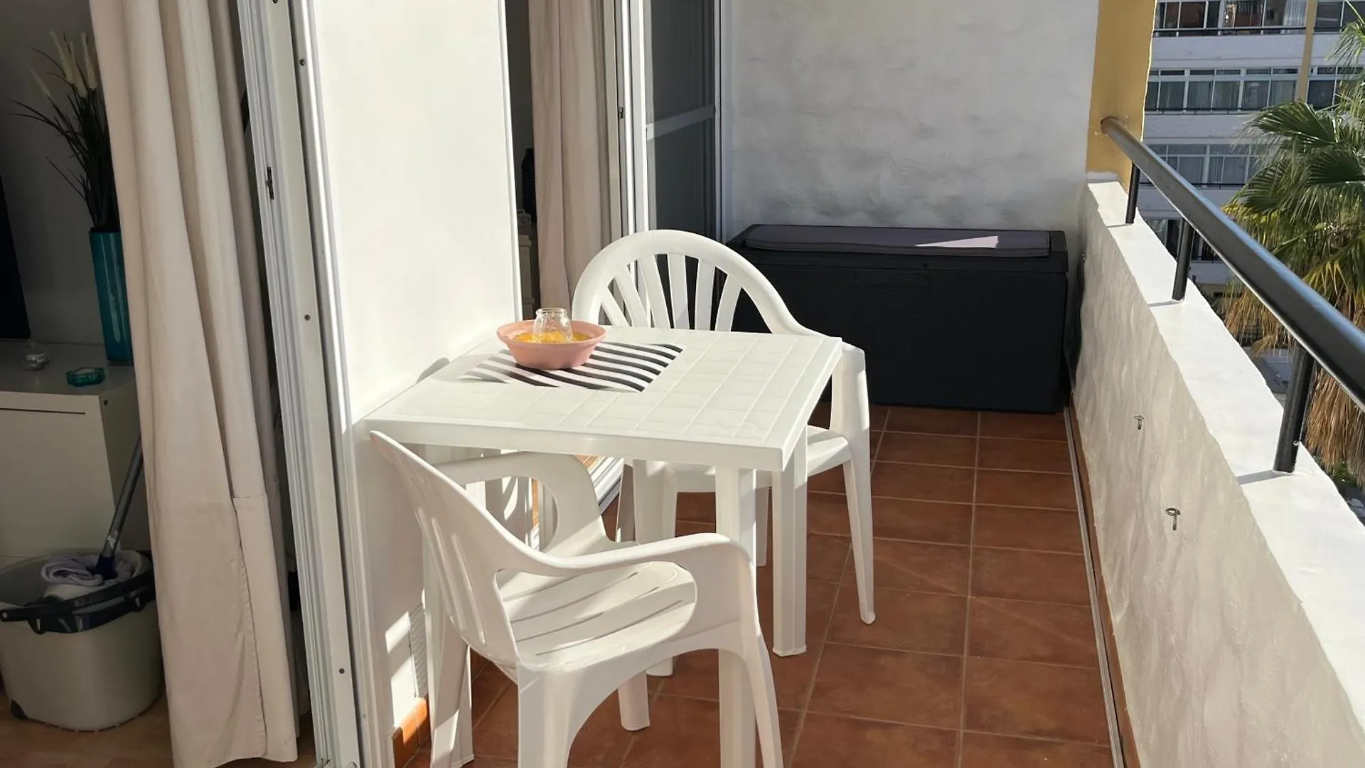 Apartamento Chasna Garden Arona