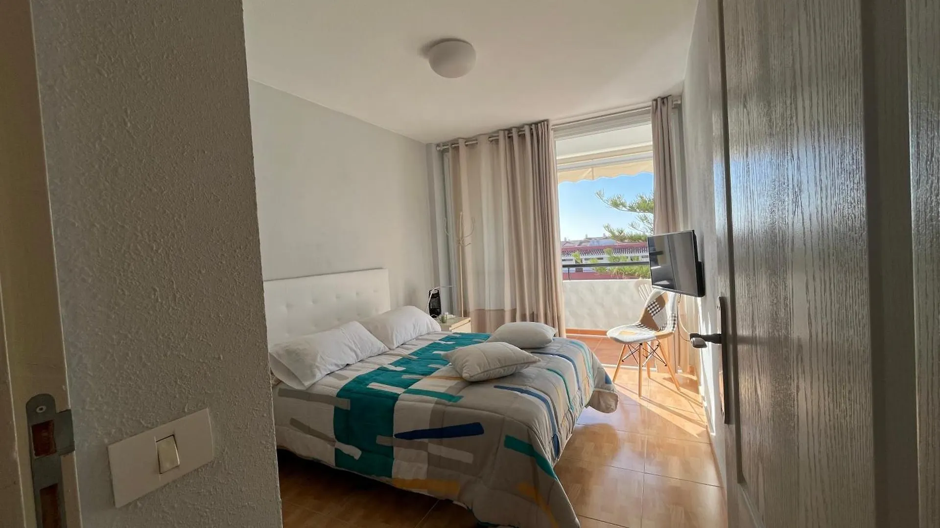 Apartamento Chasna Garden Arona