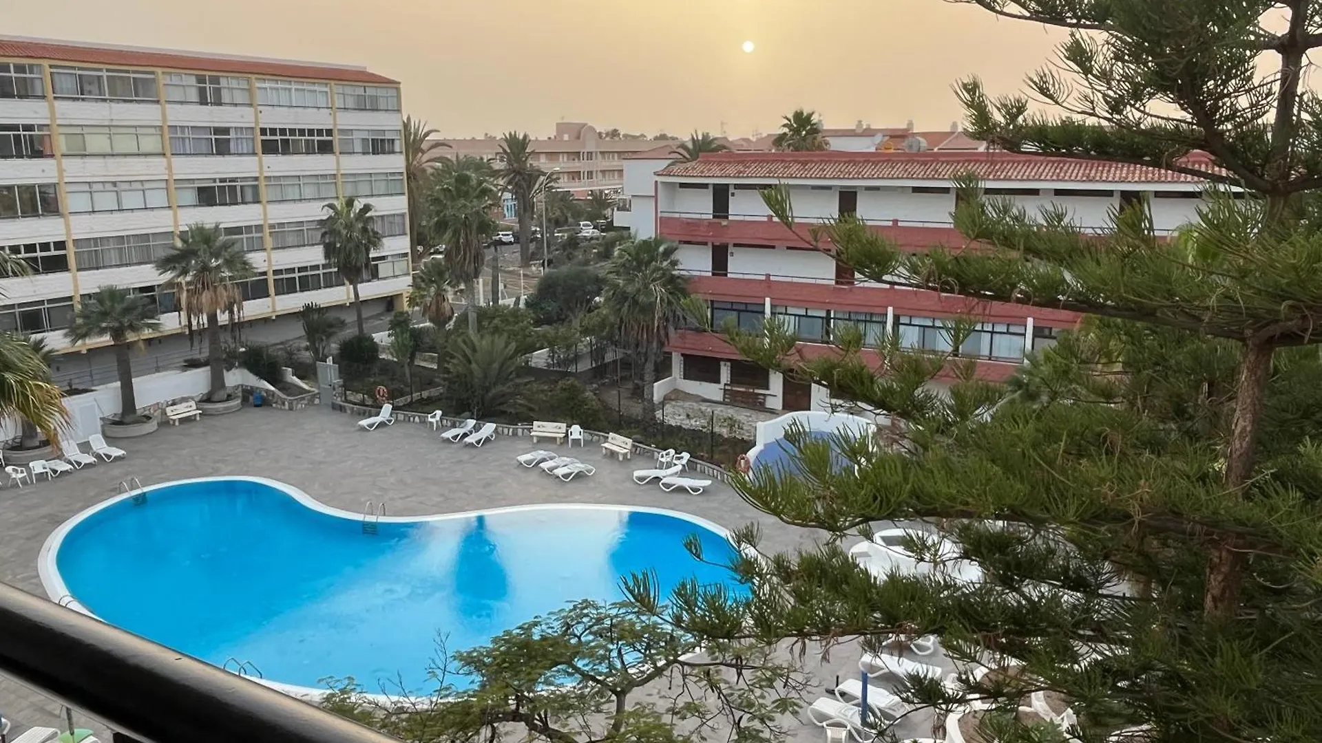 Apartamento Chasna Garden Arona